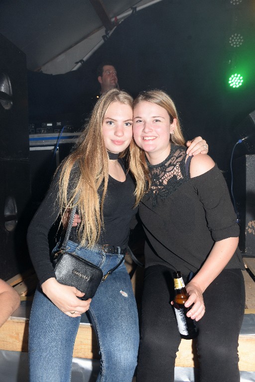 ../Images/Feest zonder naam 2019 275.jpg